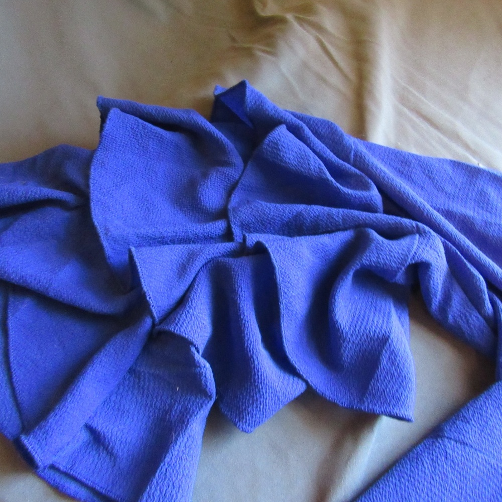 AX Paris Curve Ruffle Sleeve Blouse Sz 16 - Picture 2 of 6